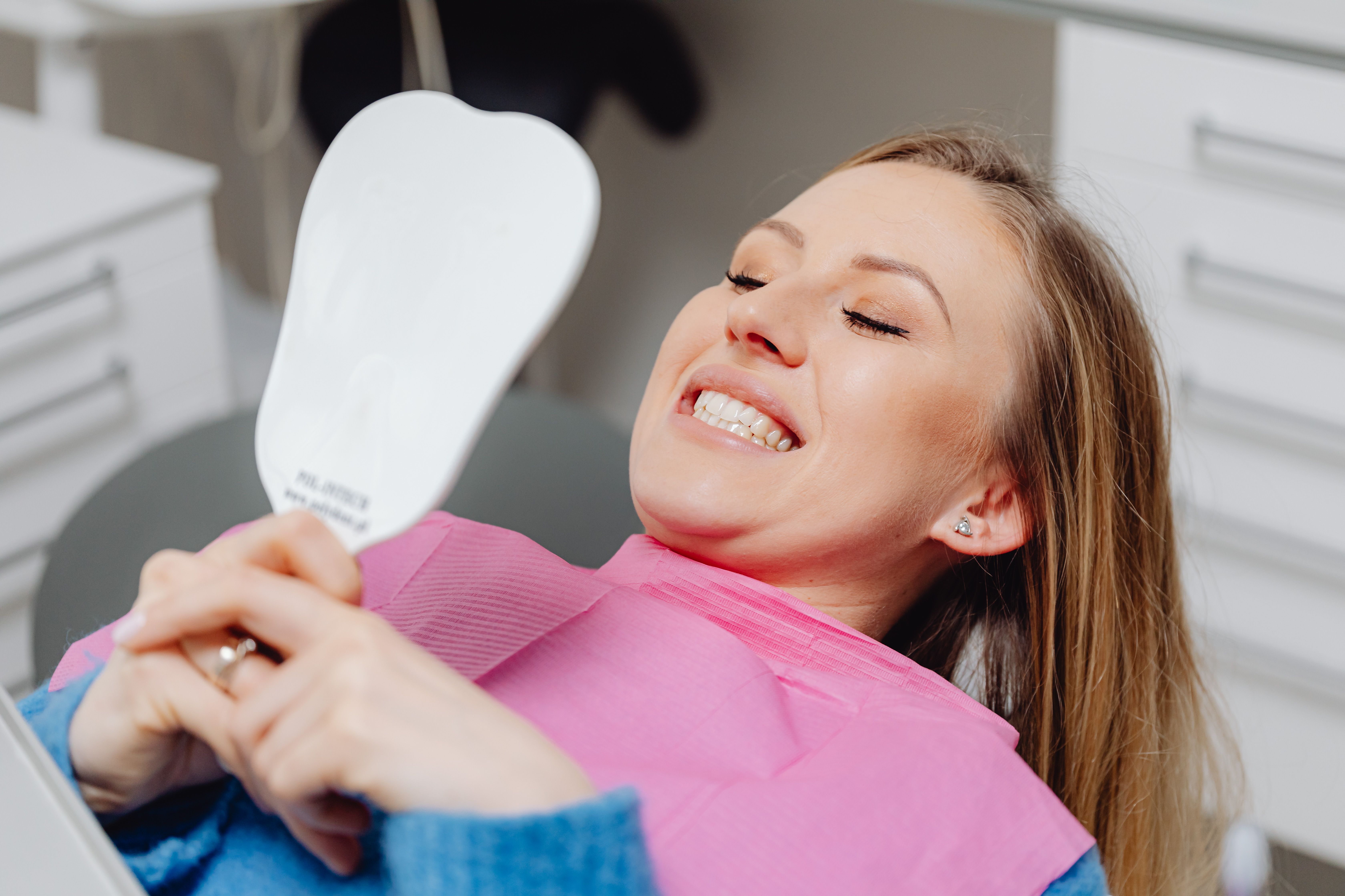 Dental X-ray equipment in modern office